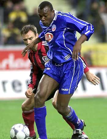 是现代足球 是现代足球